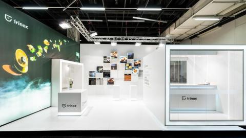 Klare linien, edelstahl, weiß